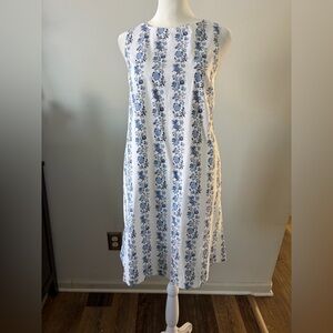 Vineyard Vines Blue and White Floral Sleeveless Dress